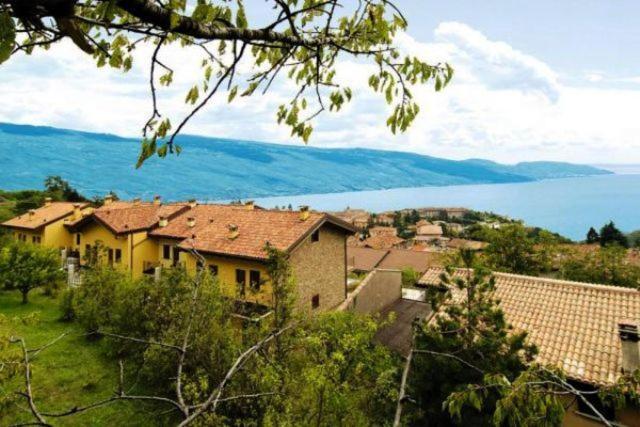 Residence Mirena - Rebomaholidays Tignale Luaran gambar